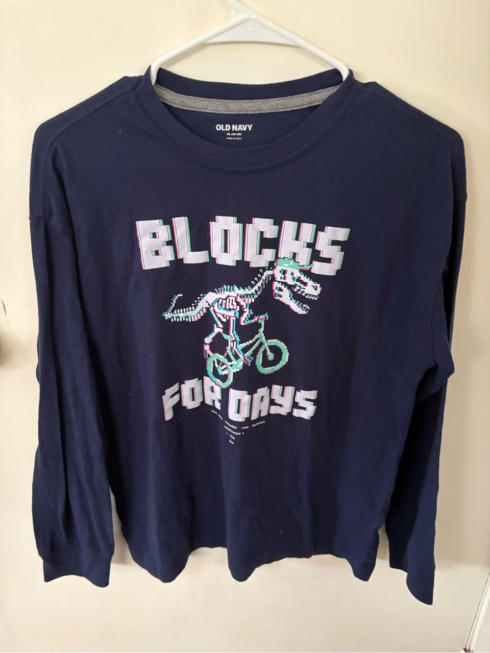 5/$25 Old Navy boys navy blue blocks for days Long-Sleeve Crew Neck Shirt XL